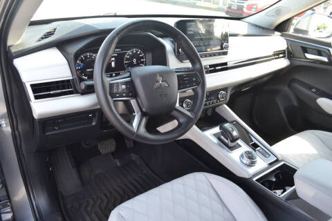 2024 Mitsubishi Outlander SEL