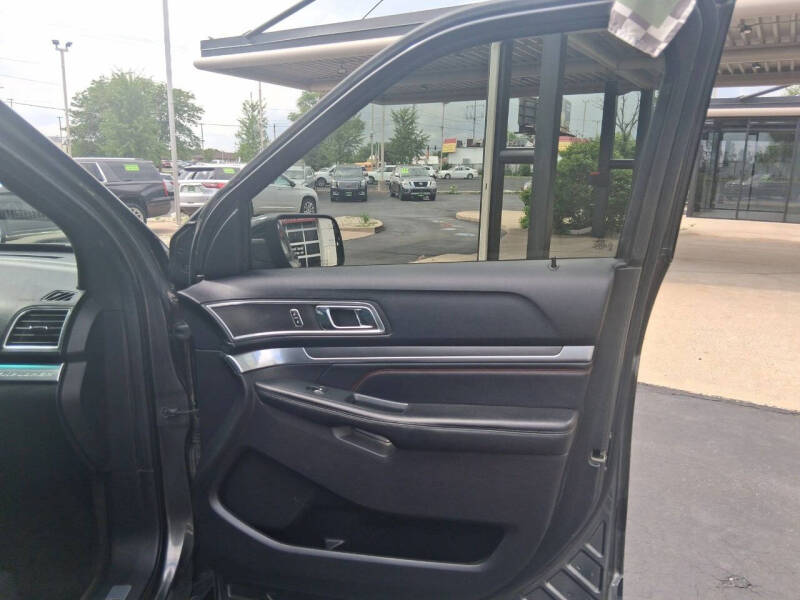 2016 Ford Explorer Sport