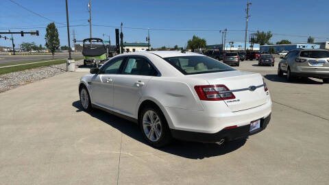 2014 Ford Taurus SEL