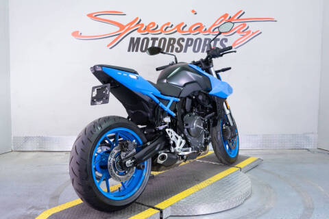 2024 Suzuki GSX-8S