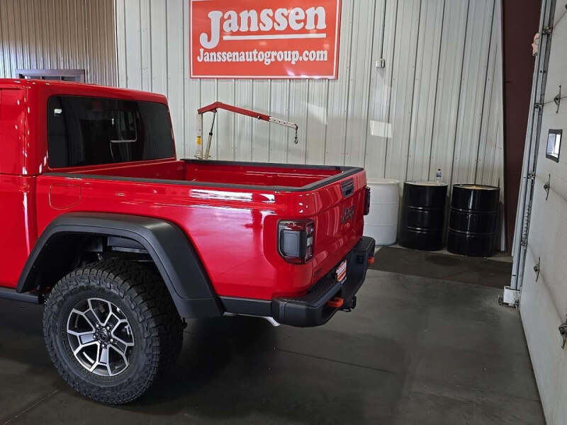 2025 Jeep Gladiator Mojave