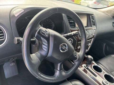 2015 Nissan Pathfinder SL