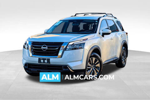 2022 Nissan Pathfinder SV