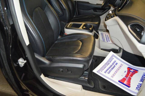 2021 Chrysler Pacifica Touring L