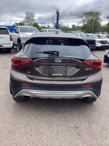 2018 Infiniti QX30 Premium