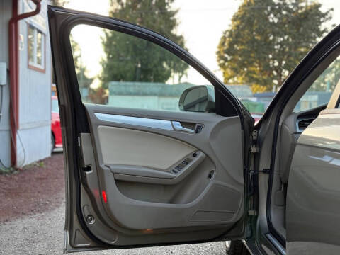 2009 Audi A4 2.0T quattro Premium