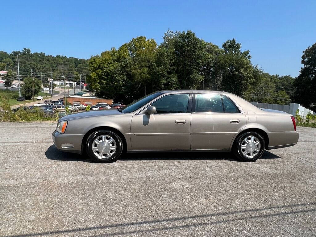 2004 Cadillac DeVille for sale at Car ConneXion Inc in Knoxville, TN