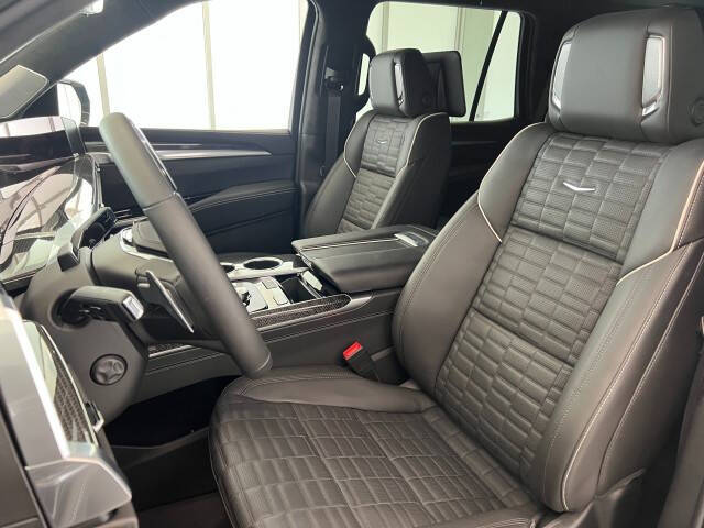 2025 Cadillac Escalade-V