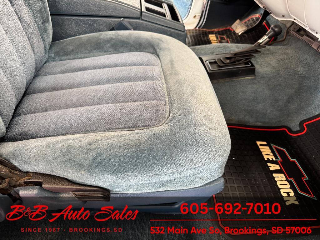 1990 GMC Jimmy 29
