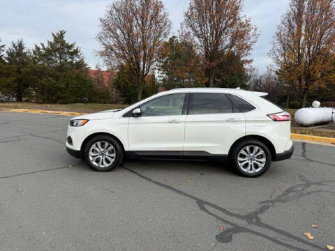 2020 Ford Edge Titanium