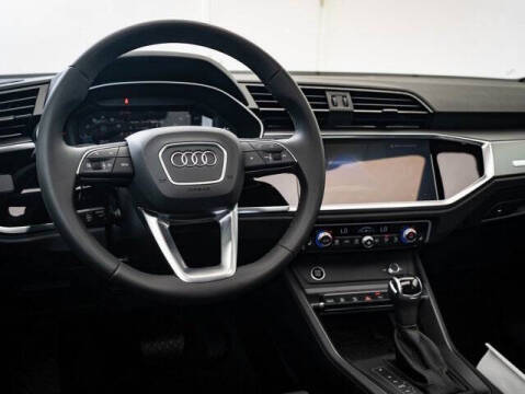 2025 Audi Q3 quattro S line Premium 45 TFSI