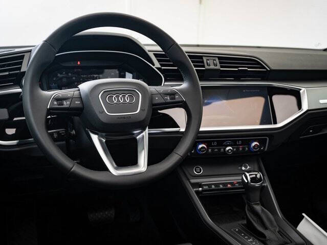 2025 Audi Q3 quattro S line Premium 45 TFSI