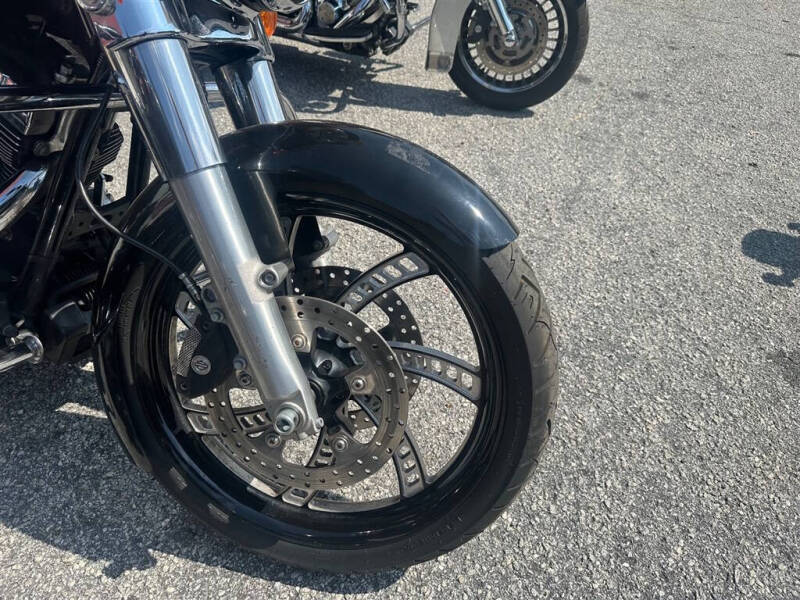 2016 Harley-Davidson FLHX103 -