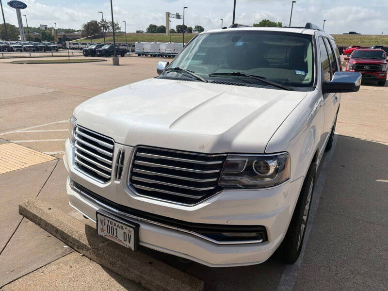 2017 Lincoln Navigator Select