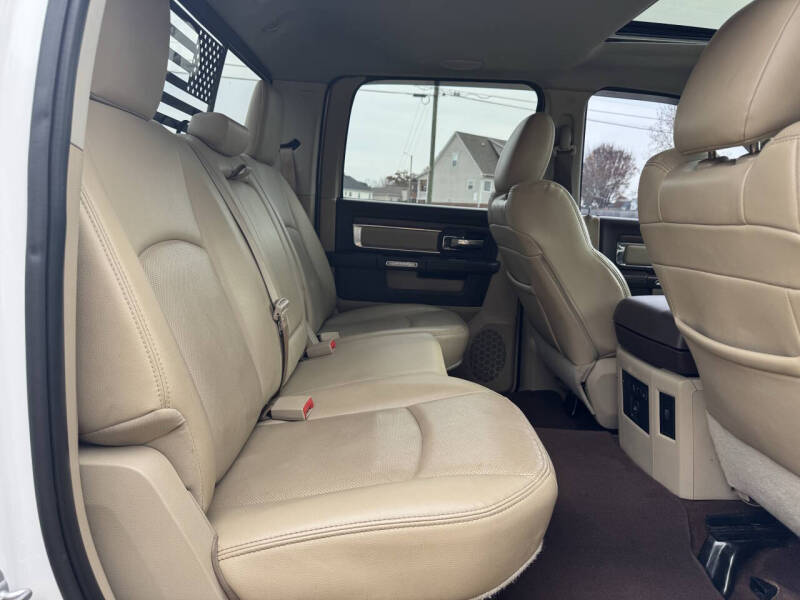 2015 RAM 1500 Laramie