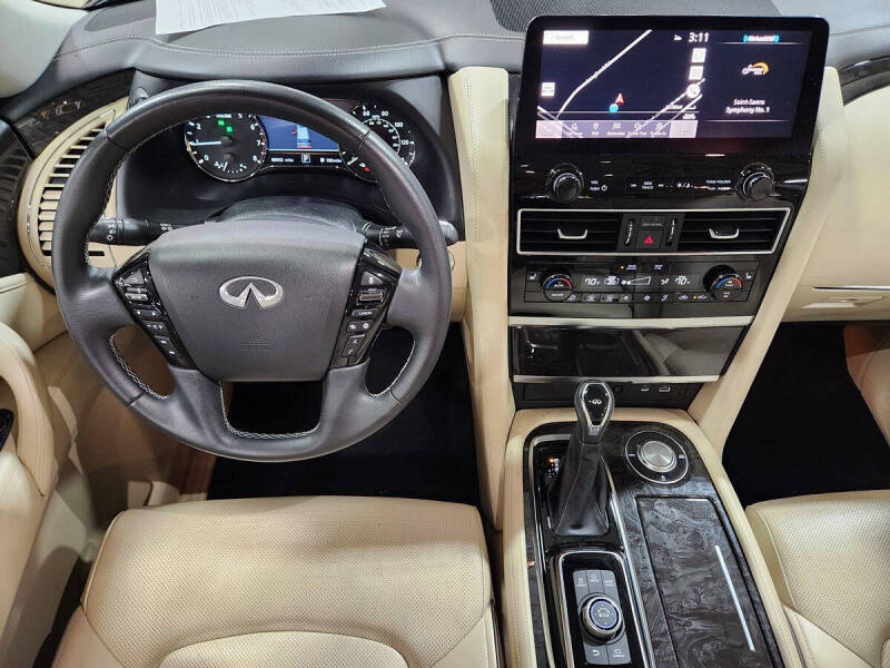 2022 Infiniti QX80 Luxe