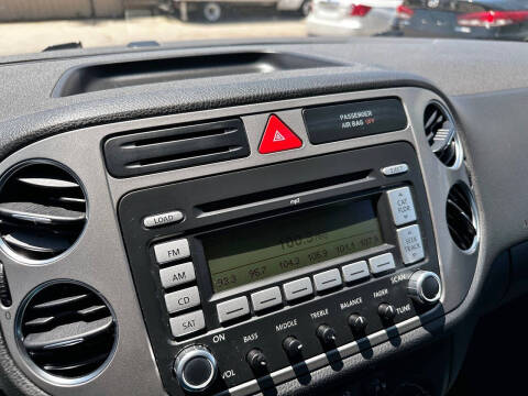 2009 Volkswagen Tiguan SEL 4Motion