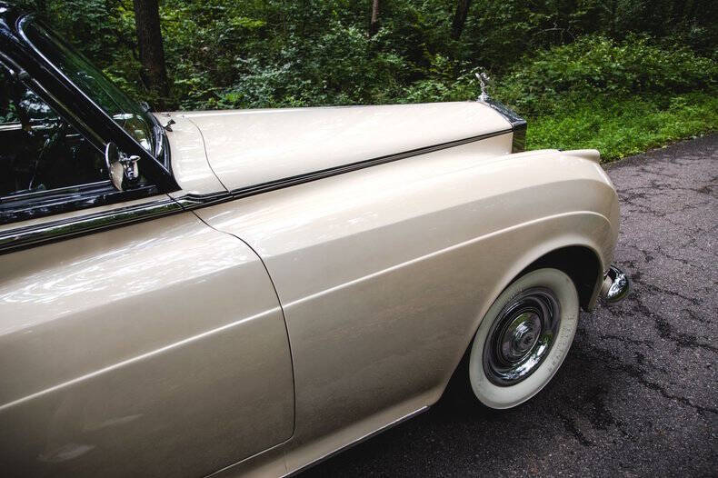 1961 Rolls-Royce SILVER CLOUD LWB