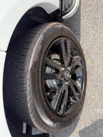 2016 Land Rover LR4 HSE LUX