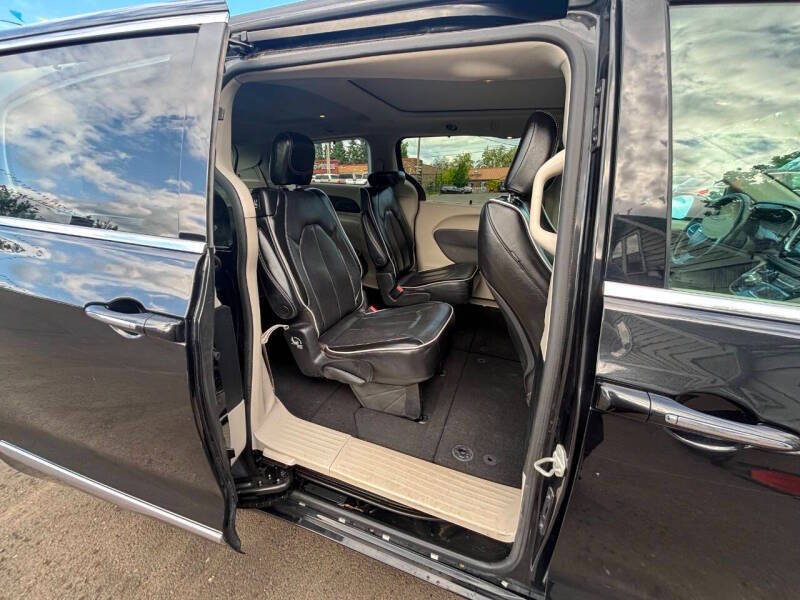 2022 Chrysler Pacifica Limited