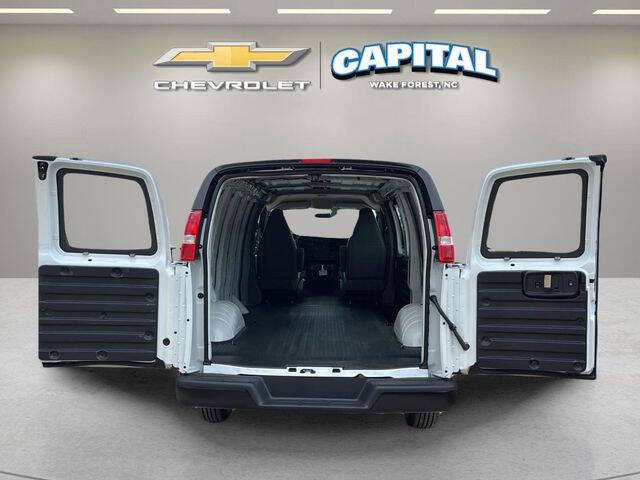 2026 Chevrolet Express 2500