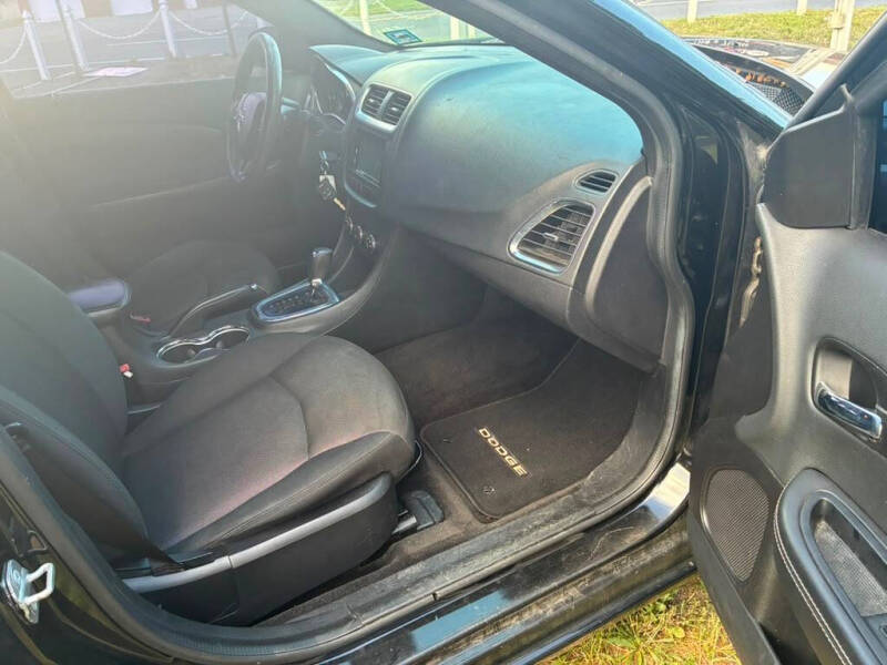 2014 Dodge Avenger SE