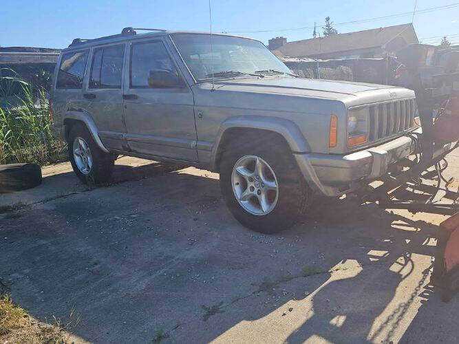 2000 Jeep Cherokee