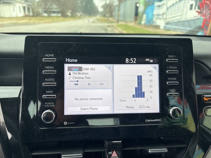 2022 Toyota Camry LE