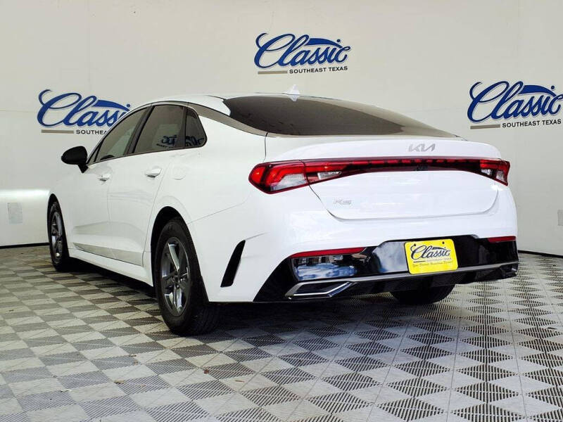 2022 Kia K5