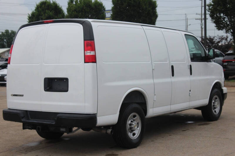 2023 Chevrolet Express 3500