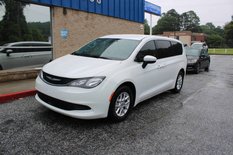 2021 Chrysler Voyager LX