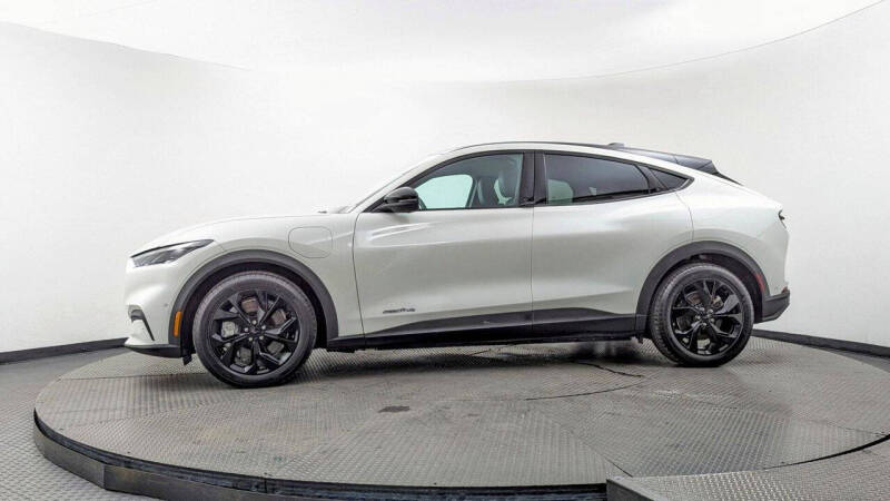 2024 Ford Mustang Mach-E Select