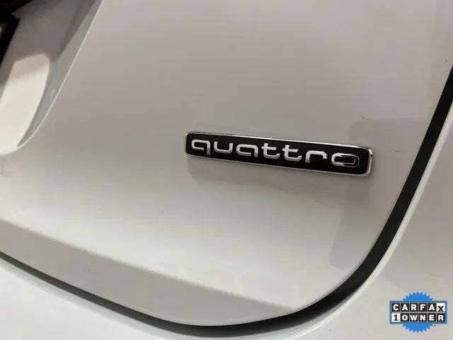 2024 Audi Q4 e-tron quattro Premium Plus 50
