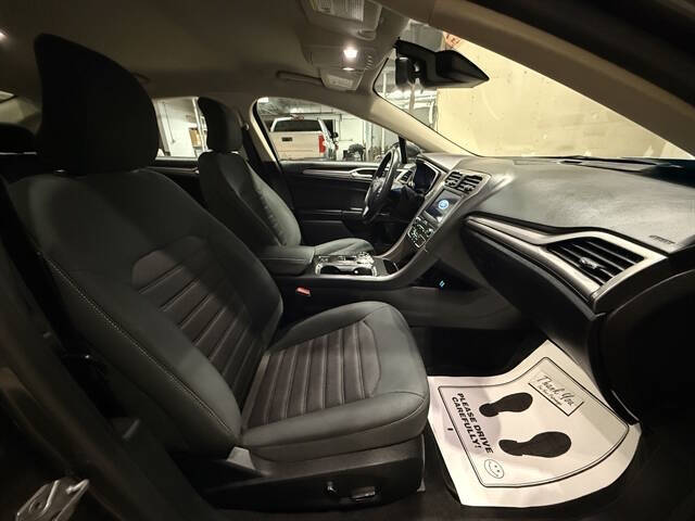 2019 Ford Fusion Hybrid SE