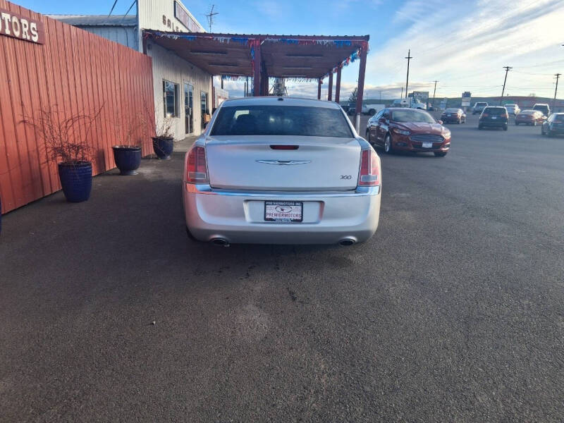2012 Chrysler 300