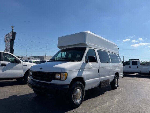 2001 Ford E-Series E-350 SD