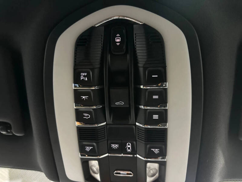 2018 Porsche Macan S