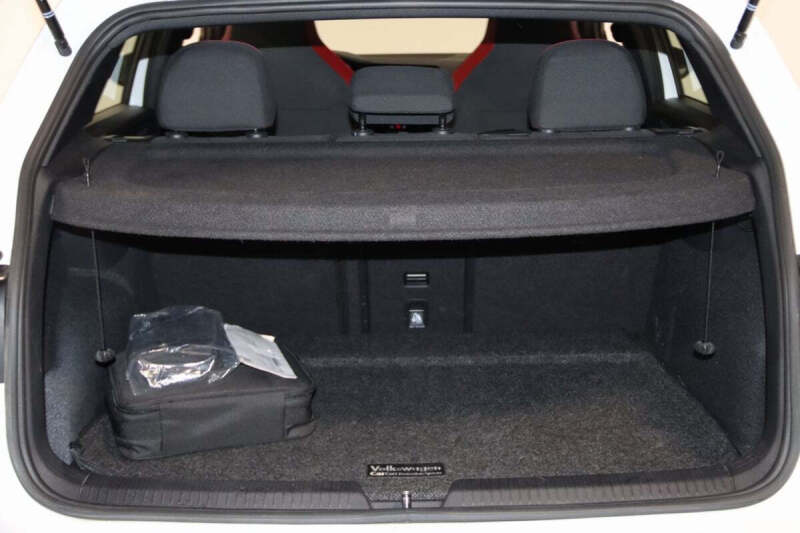 2022 Volkswagen Golf GTI SE