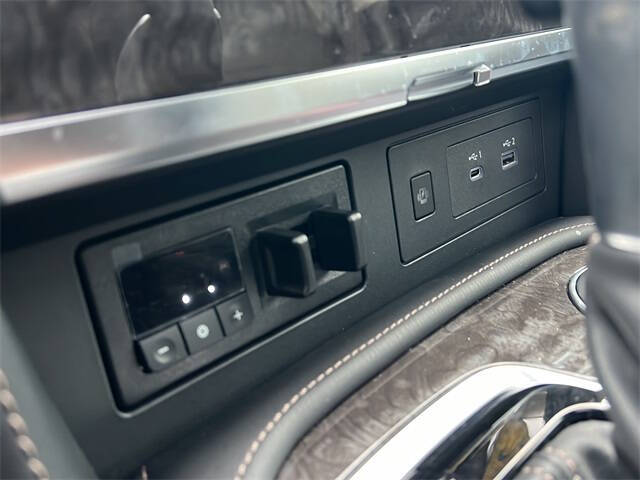 2024 Nissan Armada Platinum