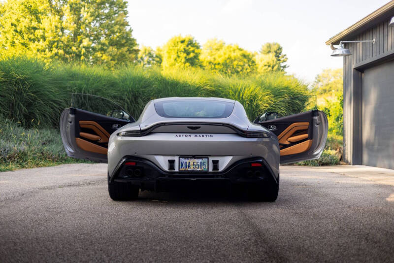 2023 Aston Martin Vantage