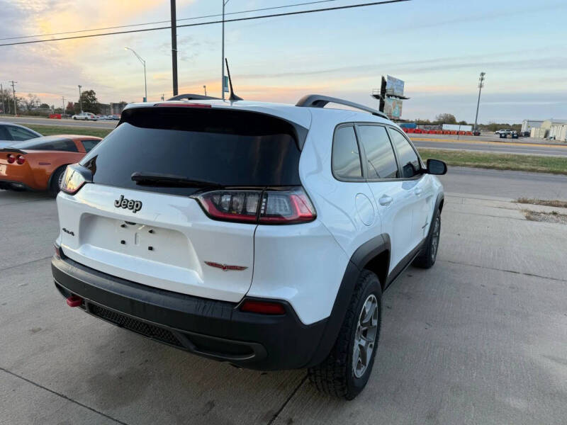 2020 Jeep Cherokee