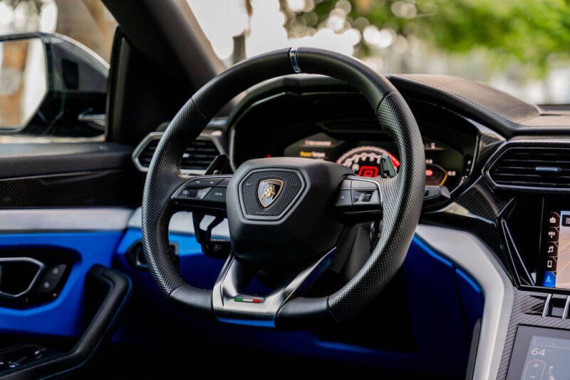 2020 Lamborghini Urus