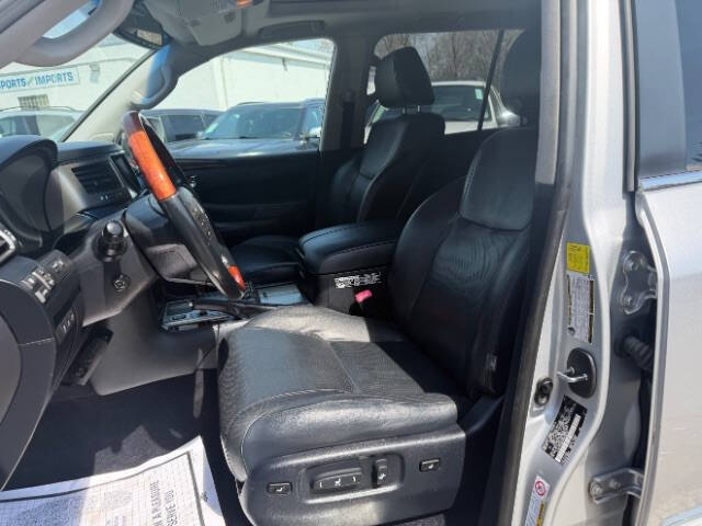 2013 Lexus LX 570