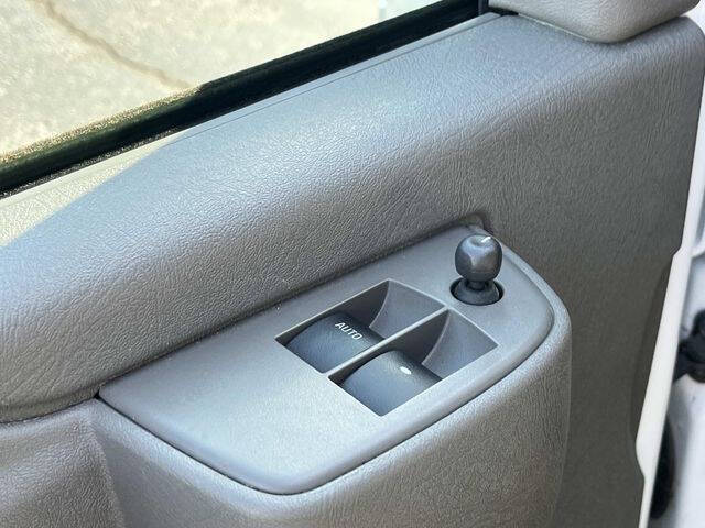 2024 Chevrolet Express LT 3500