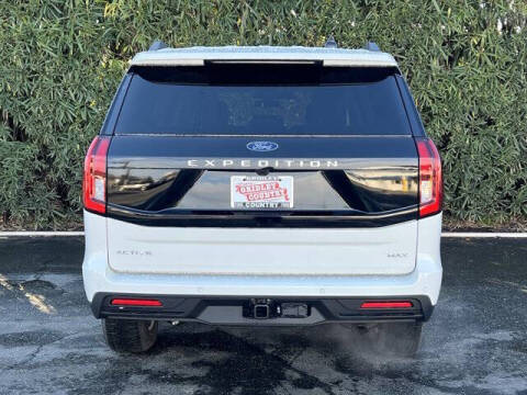 2026 Ford Expedition MAX Active