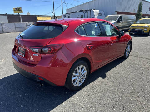 2016 Mazda MAZDA3 i Touring
