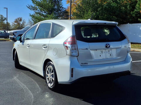 2017 Toyota Prius v Three