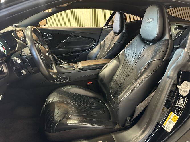 2017 Aston Martin DB11