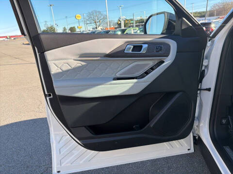 2026 Ford Explorer Platinum