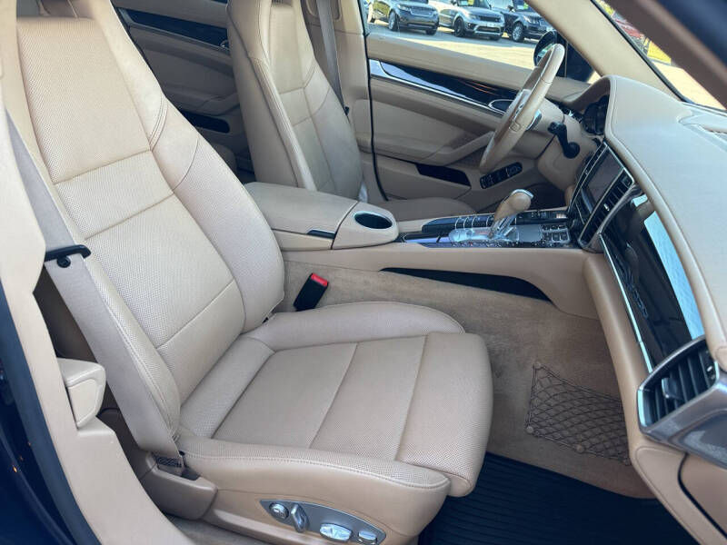 2012 Porsche Panamera 4